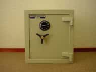 (image for) Dudley Safes Small Keylock Safe with 2 keys Size 0