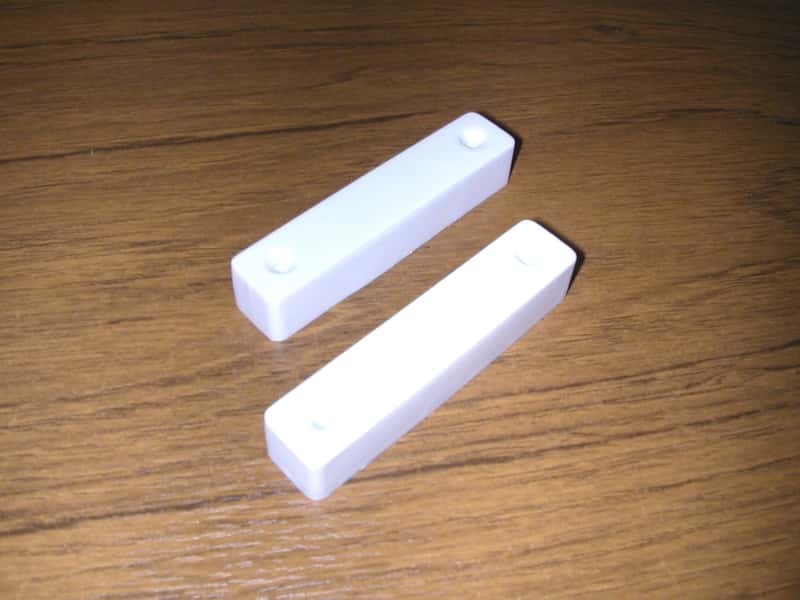 (image for) Knight Plastic D20 5 Terminal Surface Contact